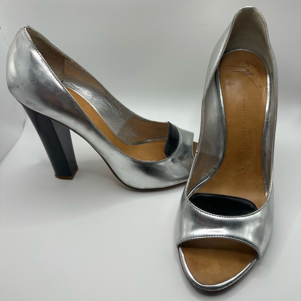 Giuseppe Zannotti vintage metallic silver & black color block peep to heels 39